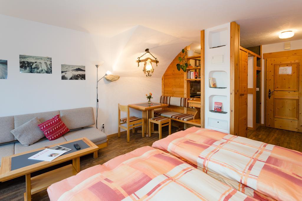 Hotel B&B Susom Surlej Сильваплана Экстерьер фото